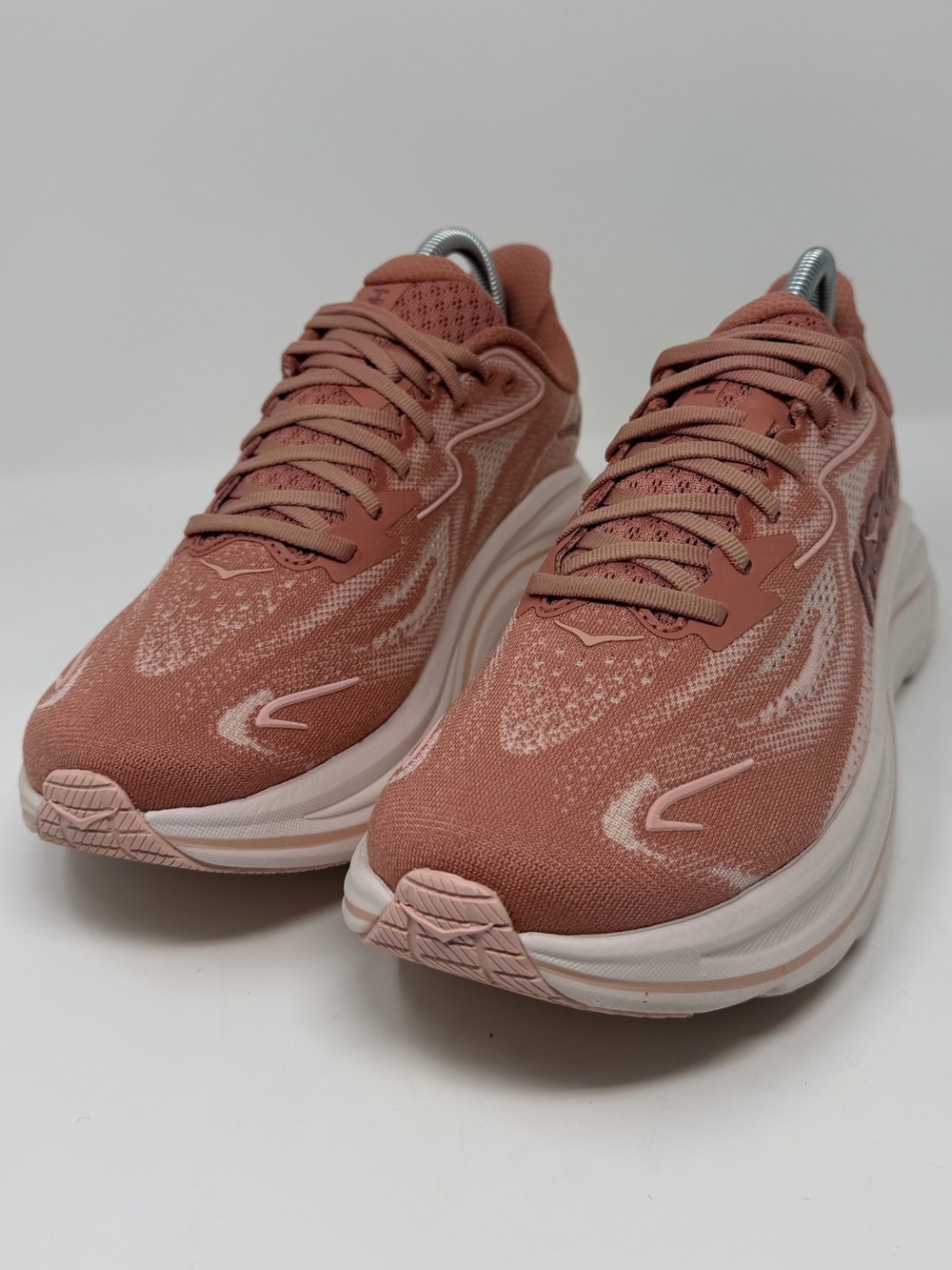 Women's HOKA Clifton 10 Coral Running Sneakers Sz.8.5 - Picture 3 of 9